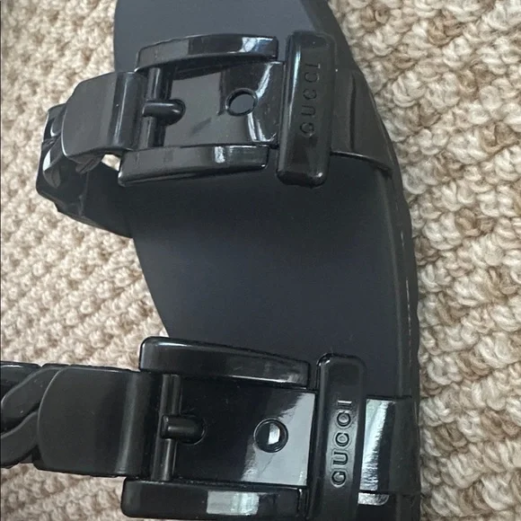 Gucci Black Rubber Chain Slide Sandals Size 37 | Logo Embossed Jelly Flats | NWT - Picture 7 of 7